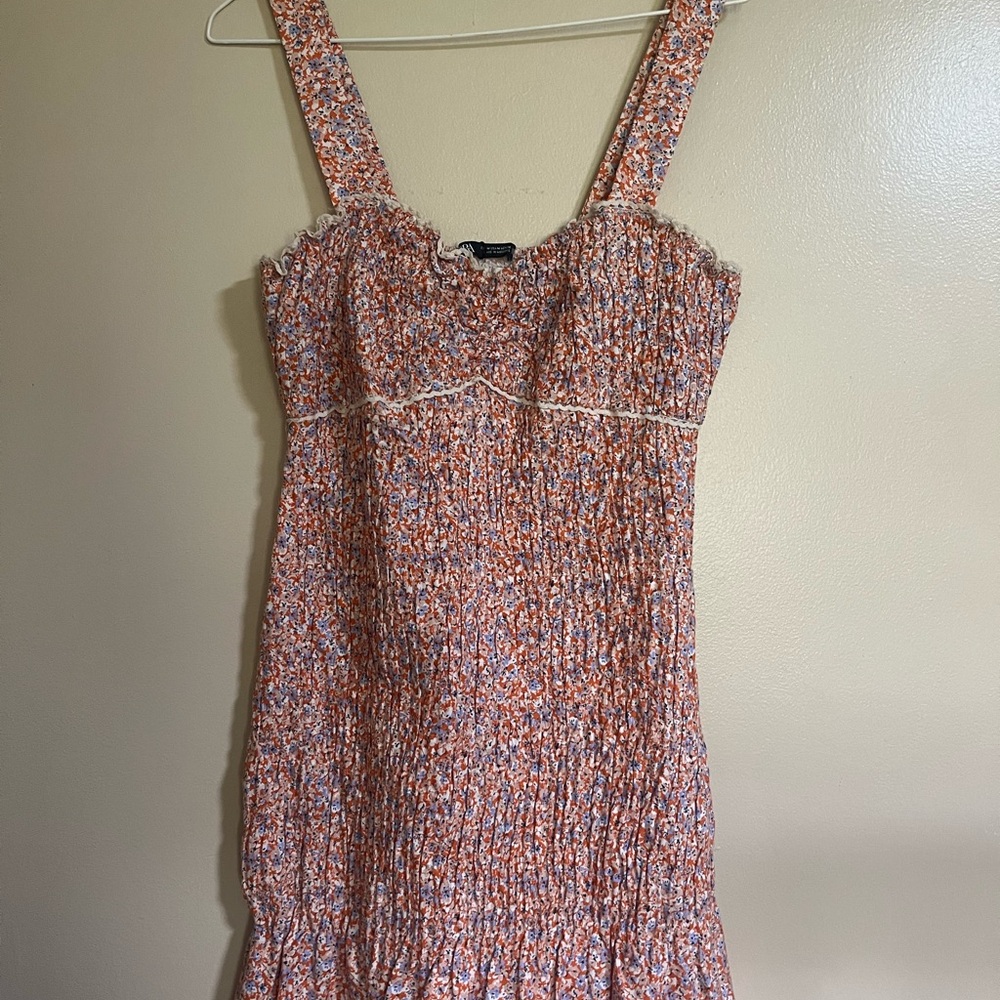 Zara NWTs Floral Above Knee Dress